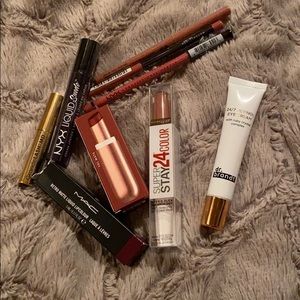 Makeup lot